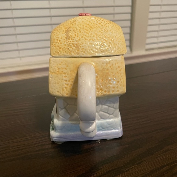 Vintage Houston Harvest Ceramic Cottage Teapot - Picture 4 of 5